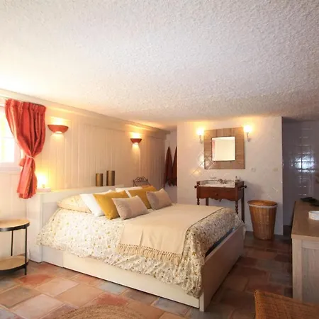 Habitación en casa particular D'hotes A Cestas